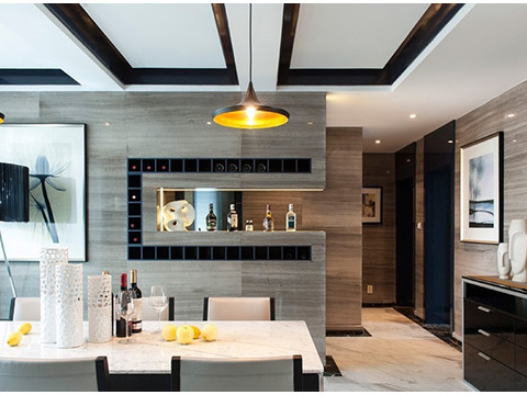 餐廳 在墻體中留出一點空間可以作為小吧臺使用。既節省了空間又節省了耗材。